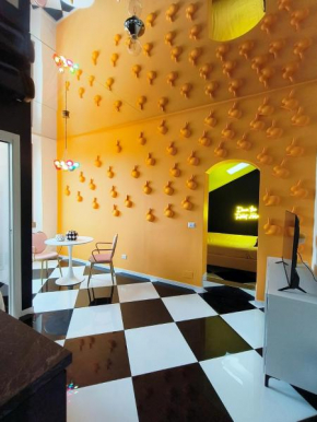 Wonderland Apartment in Milan AC, Wifi and Subway